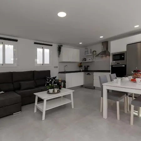 בית נופש Con Piscina Comunitaria Y Terraza Privada *