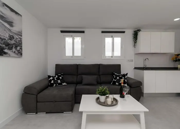 Con Piscina Comunitaria Y Terraza Privada בית נופש *