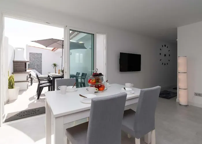 בית נופש Con Piscina Comunitaria Y Terraza Privada *