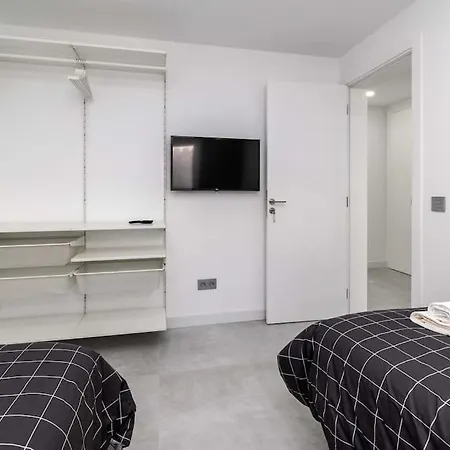 Con Piscina Comunitaria Y Terraza Privada * Chayofa